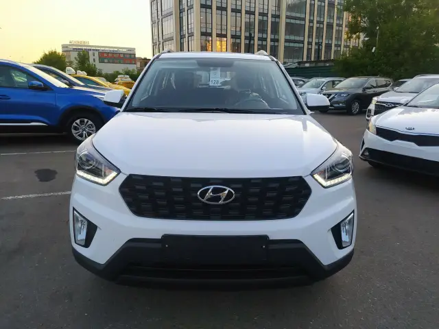 AG: предложение на { brand|capitalize }} Creta 