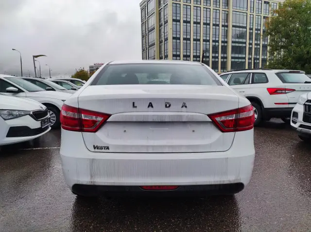 AG: предложение на { brand|capitalize }} Vesta 
