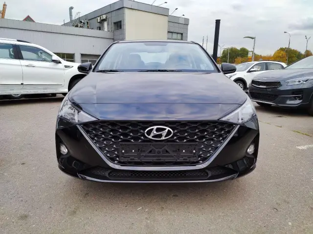 AG: предложение на { brand|capitalize }} Solaris 