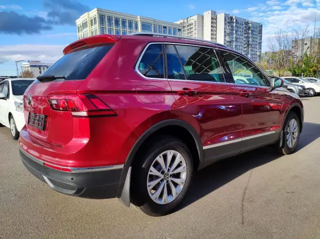 AG: предложение на { brand|capitalize }} Tiguan