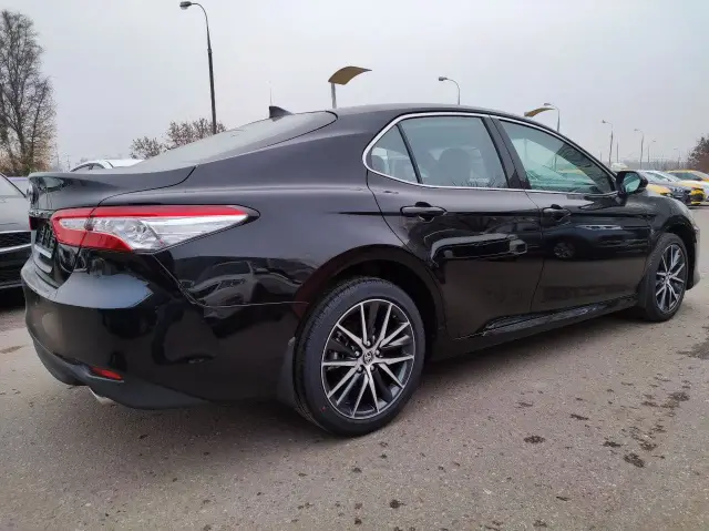 AG: предложение на { brand|capitalize }} Camry 