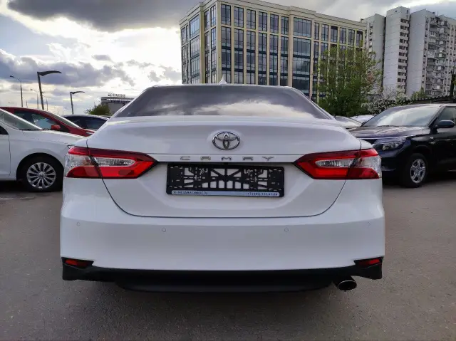 AG: предложение на { brand|capitalize }} Camry 