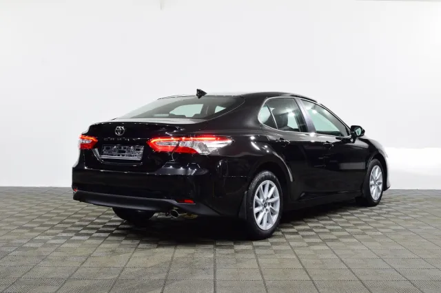AG: предложение на { brand|capitalize }} Camry 