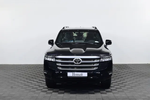 AG: предложение на { brand|capitalize }} Land Cruiser 300 