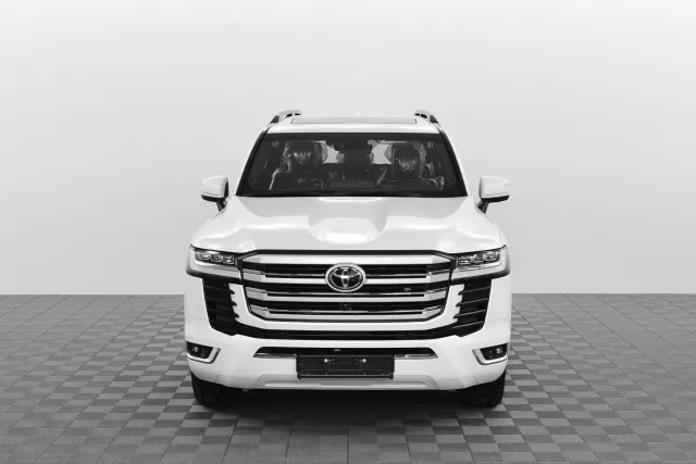 AG: предложение на { brand|capitalize }} Land Cruiser 300