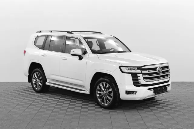 AG: предложение на { brand|capitalize }} Land Cruiser 300
